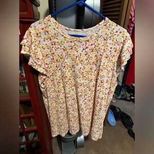 Torrid Ruffle Sleeve Tee Floral